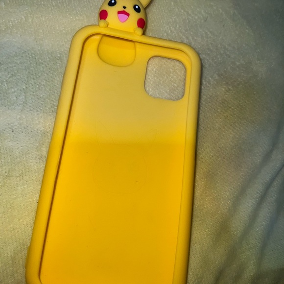 iPhone 11 case - Picture 10 of 12